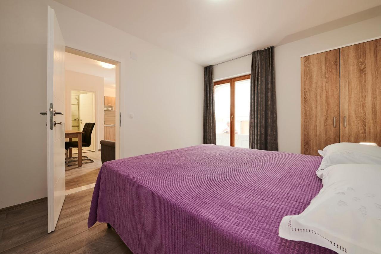 Cutan Apartment Trogir Exterior photo