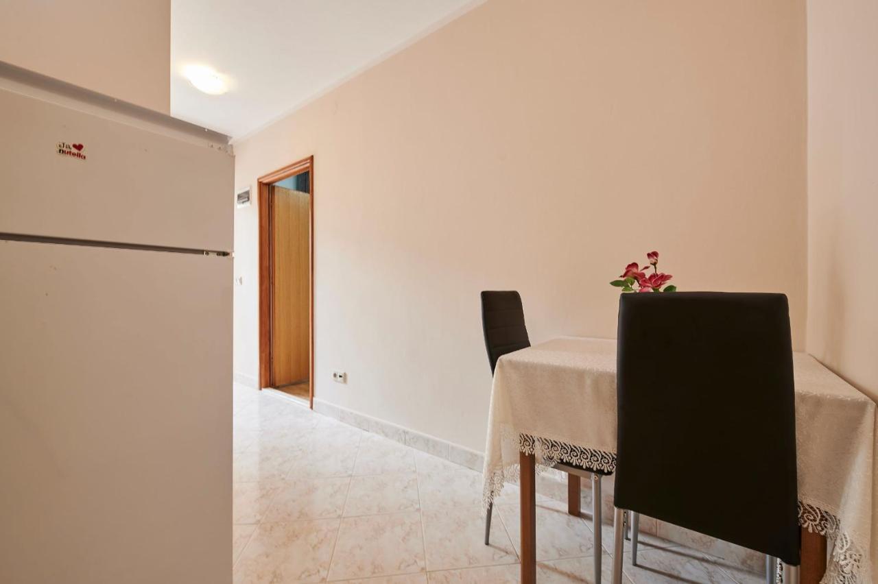 Cutan Apartment Trogir Exterior photo