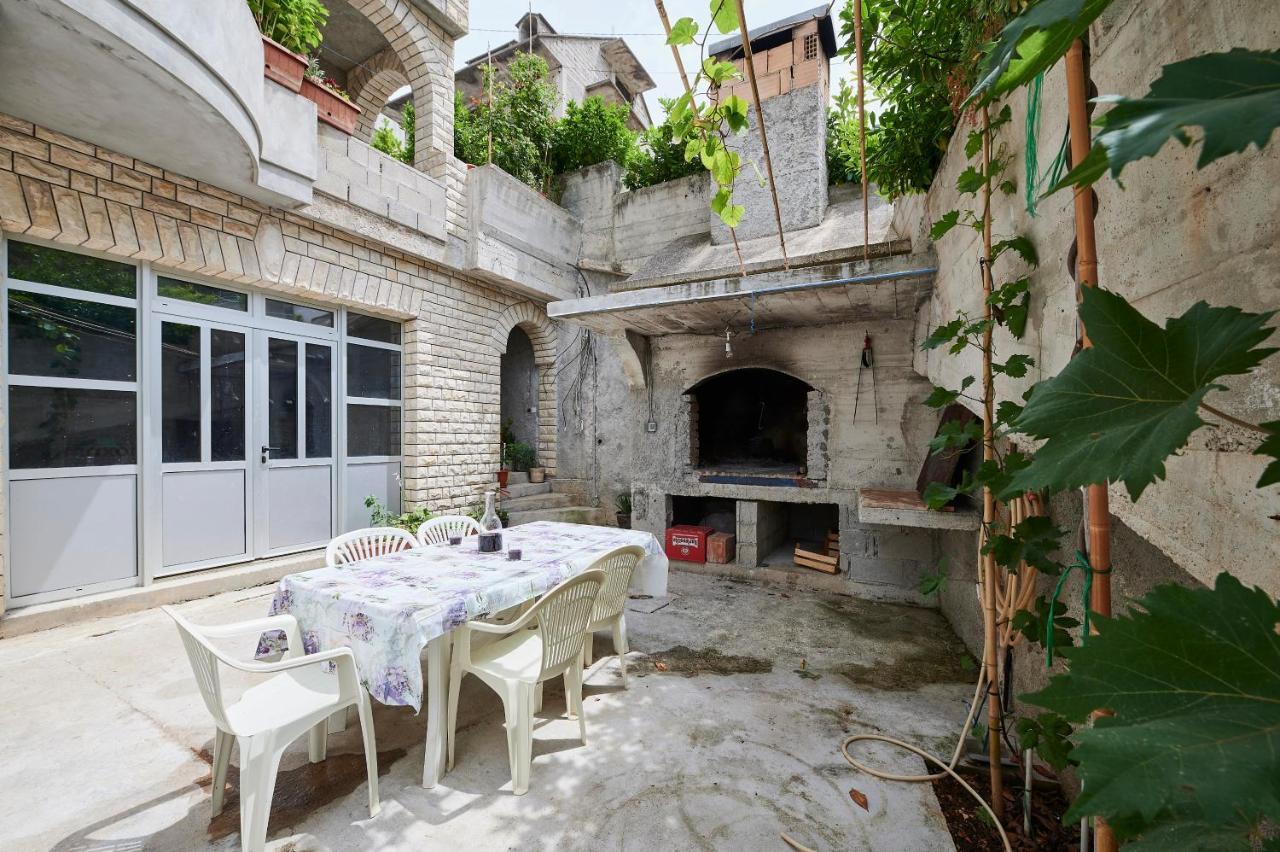 Cutan Apartment Trogir Exterior photo