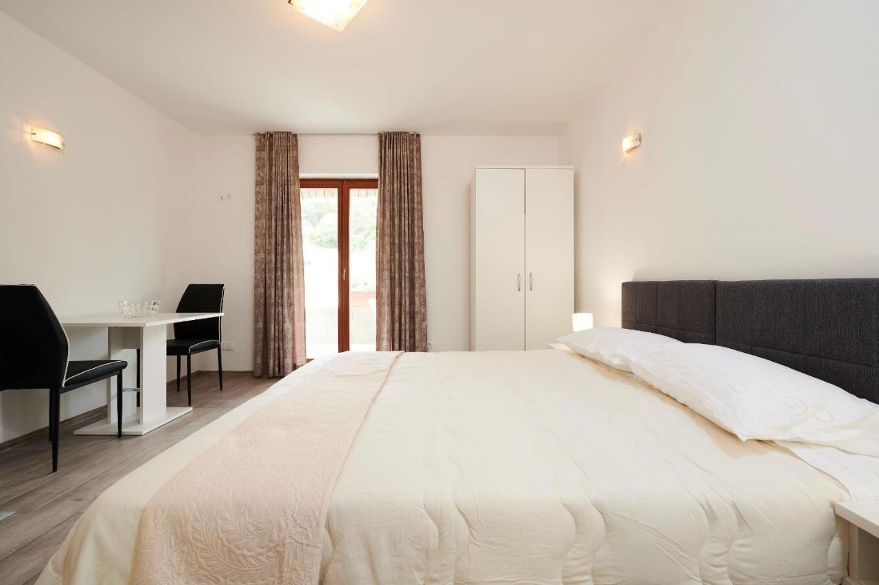 Cutan Apartment Trogir Exterior photo