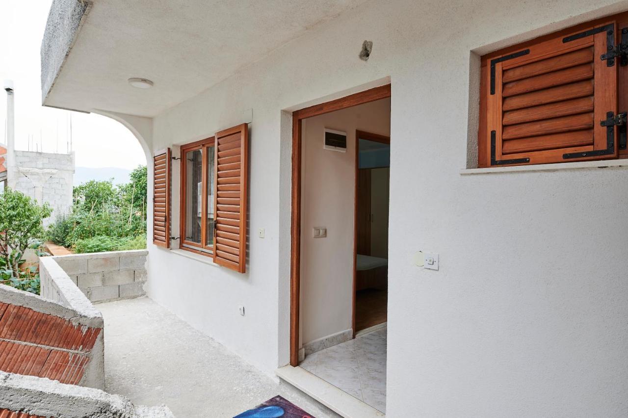 Cutan Apartment Trogir Exterior photo