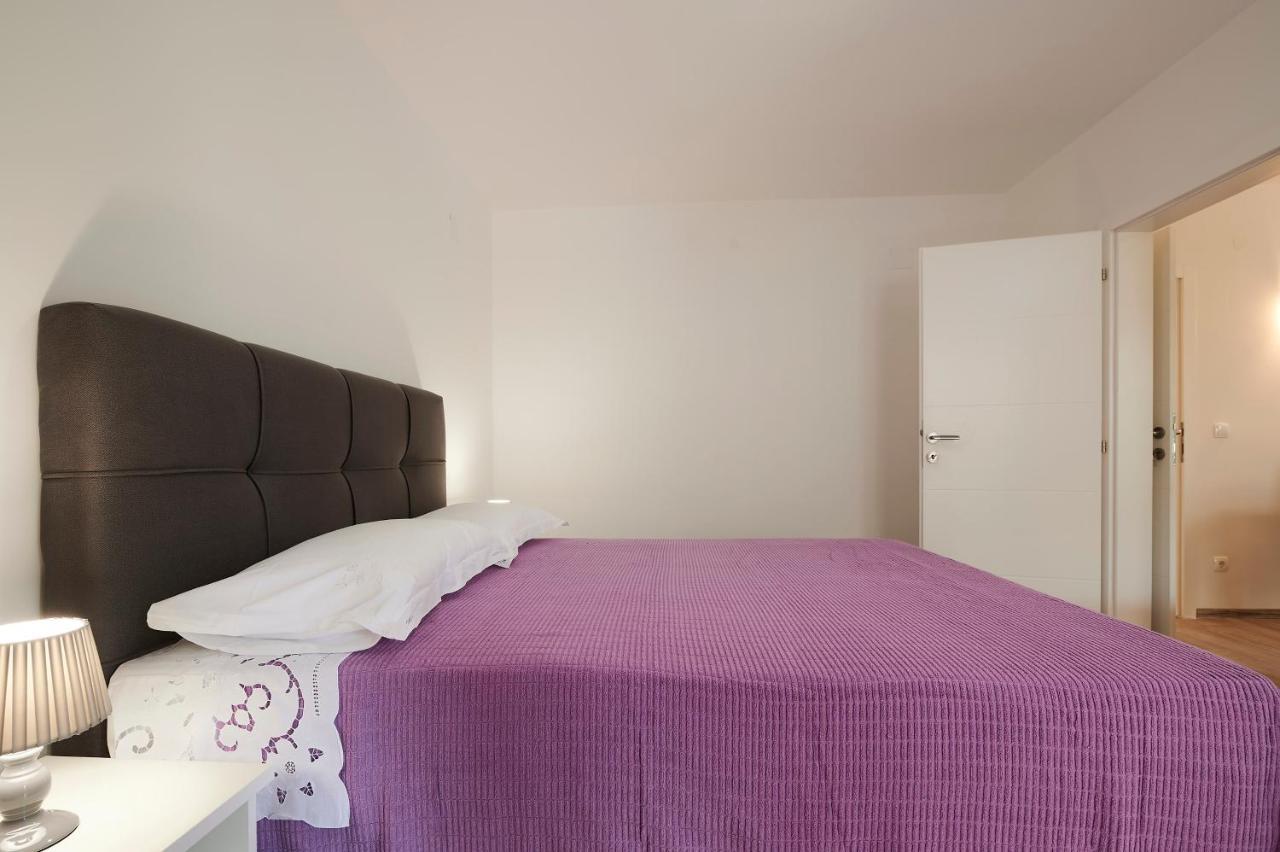 Cutan Apartment Trogir Exterior photo